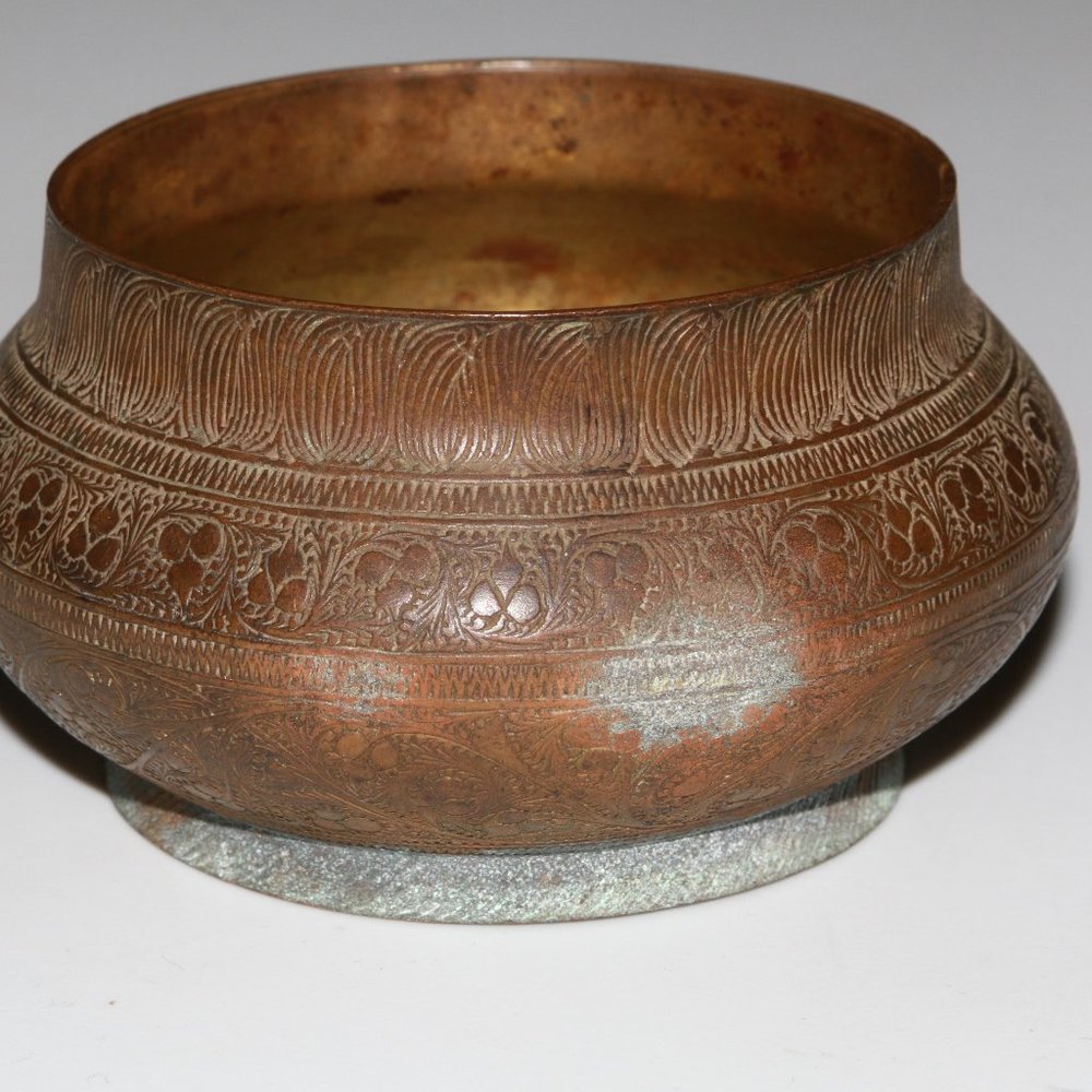 Antique brass metal bowl - base stamped - censer? - Picture 6 of 6